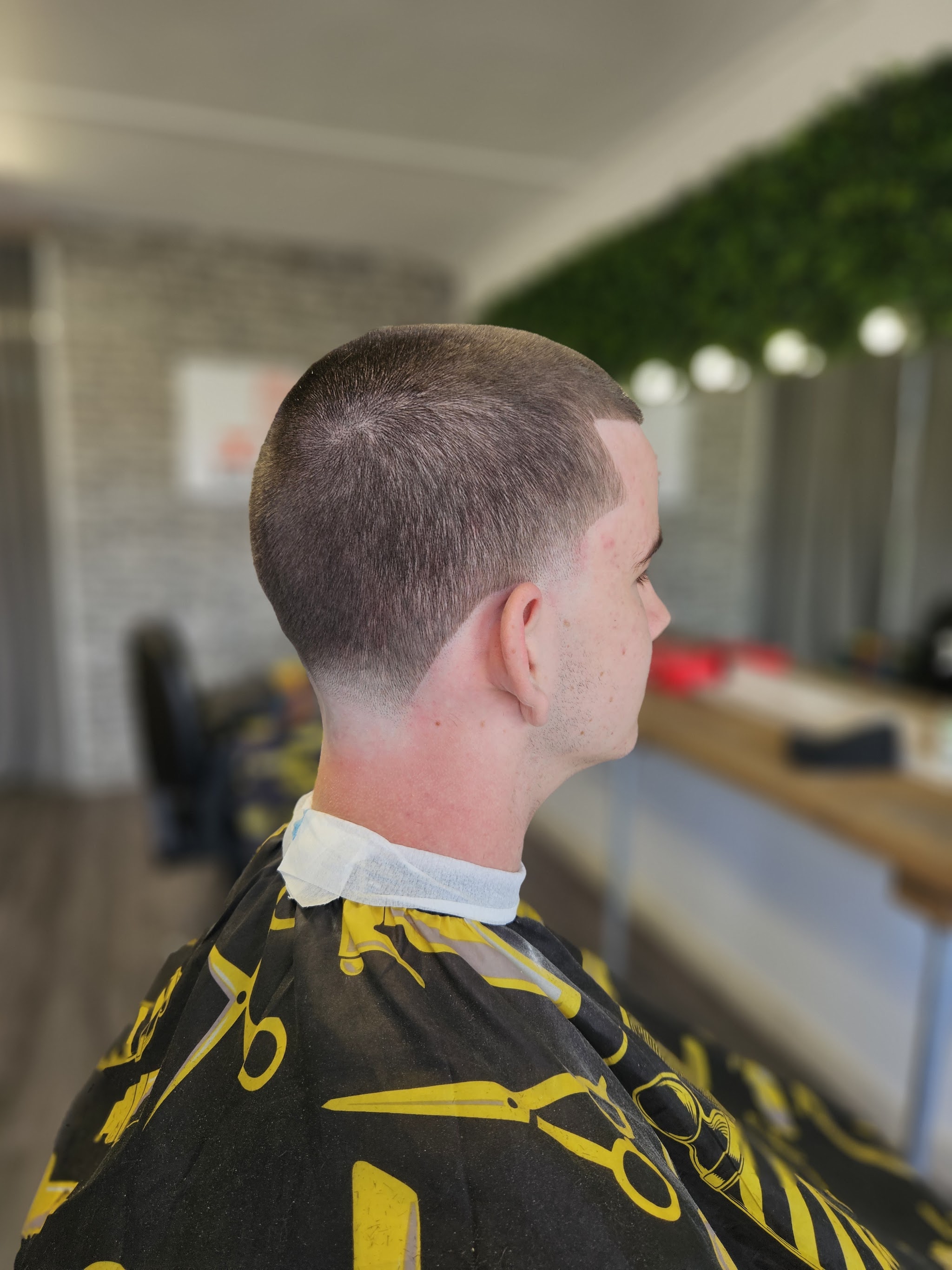 Short back and sides, seen from the side